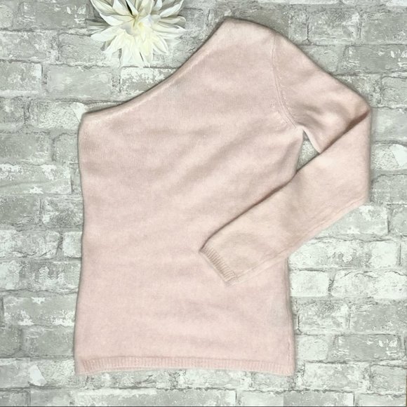 SOLD | NWT Le Chateau Angora Rabbit Pink Sweater - Picture 9 of 13